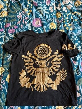 Akademiks Black Tee with Gold Eagle Emblem Size 5